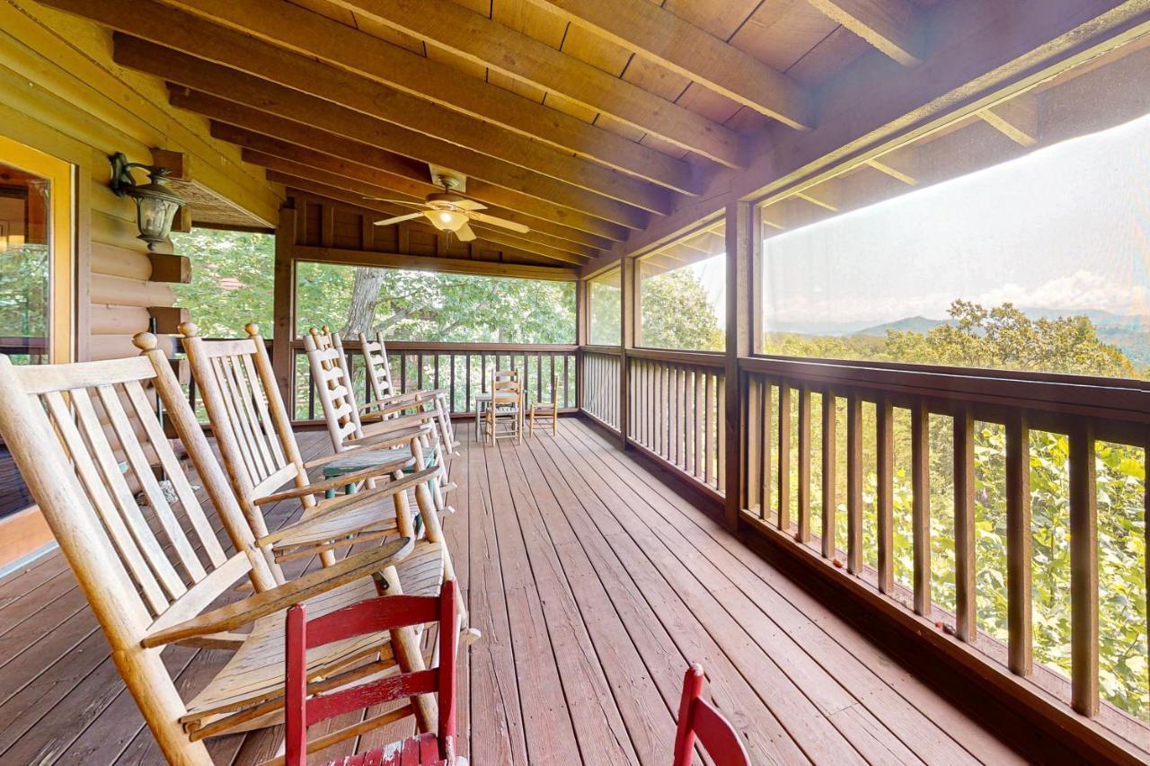 Fantasy Mountain View * Sevierville